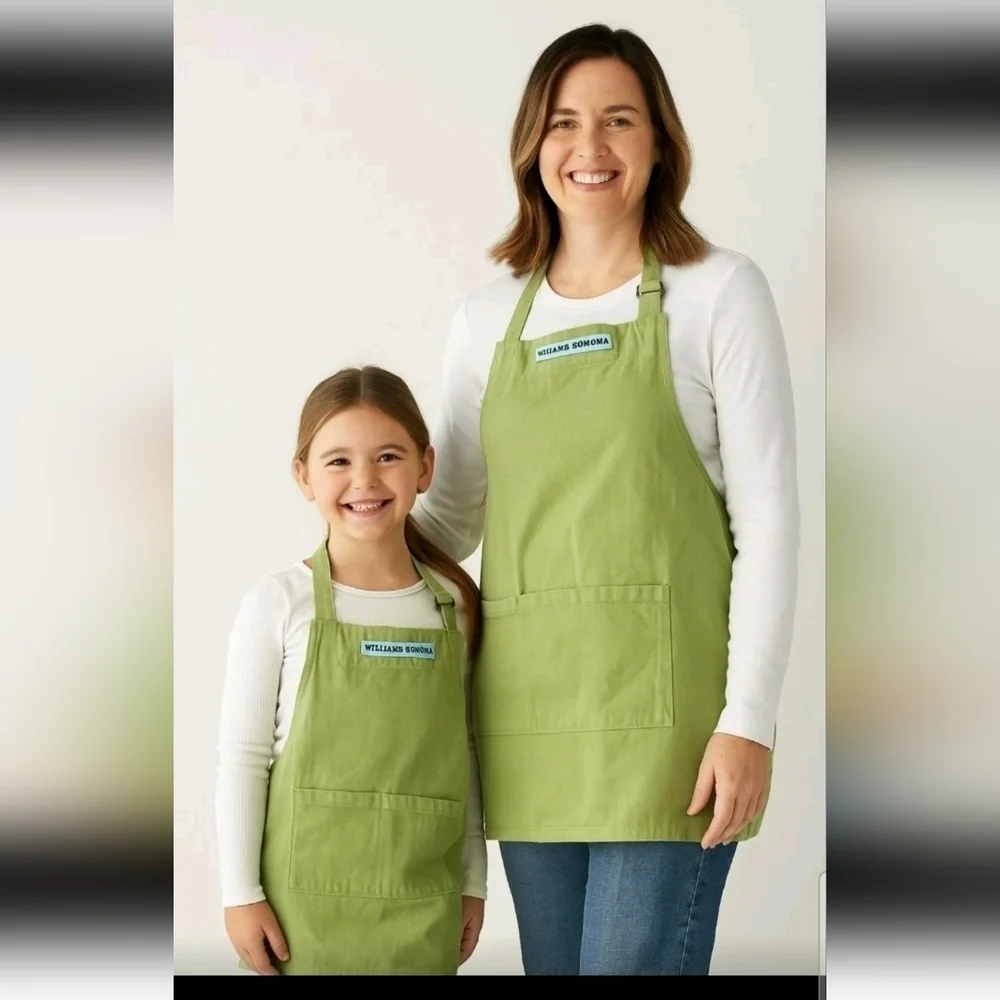 Williams Sonoma Adult & Kid Matching Green Apron Cooking Craft Garden Set